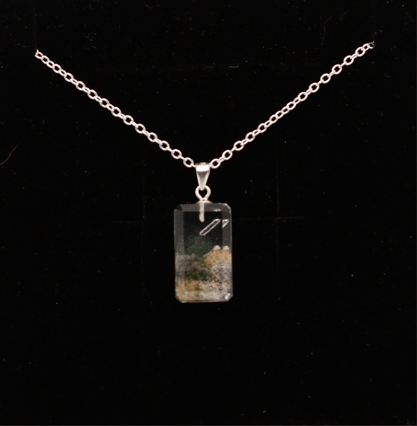 Four seasons pendant - garden quartz