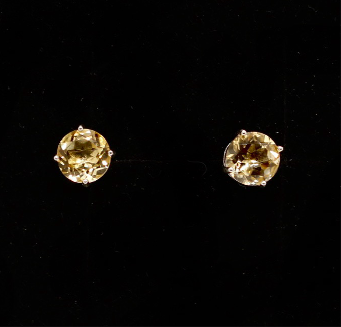 Citrine ear studs