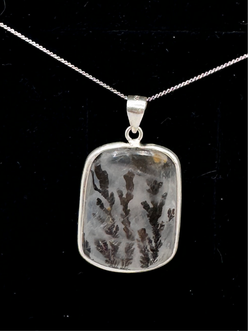 Dendritic quartz pendant bezel set