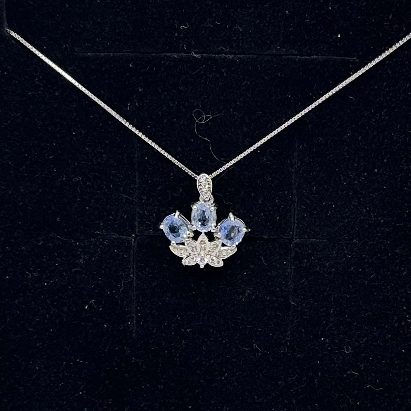 Cornflower blue sapphire lotus pendant