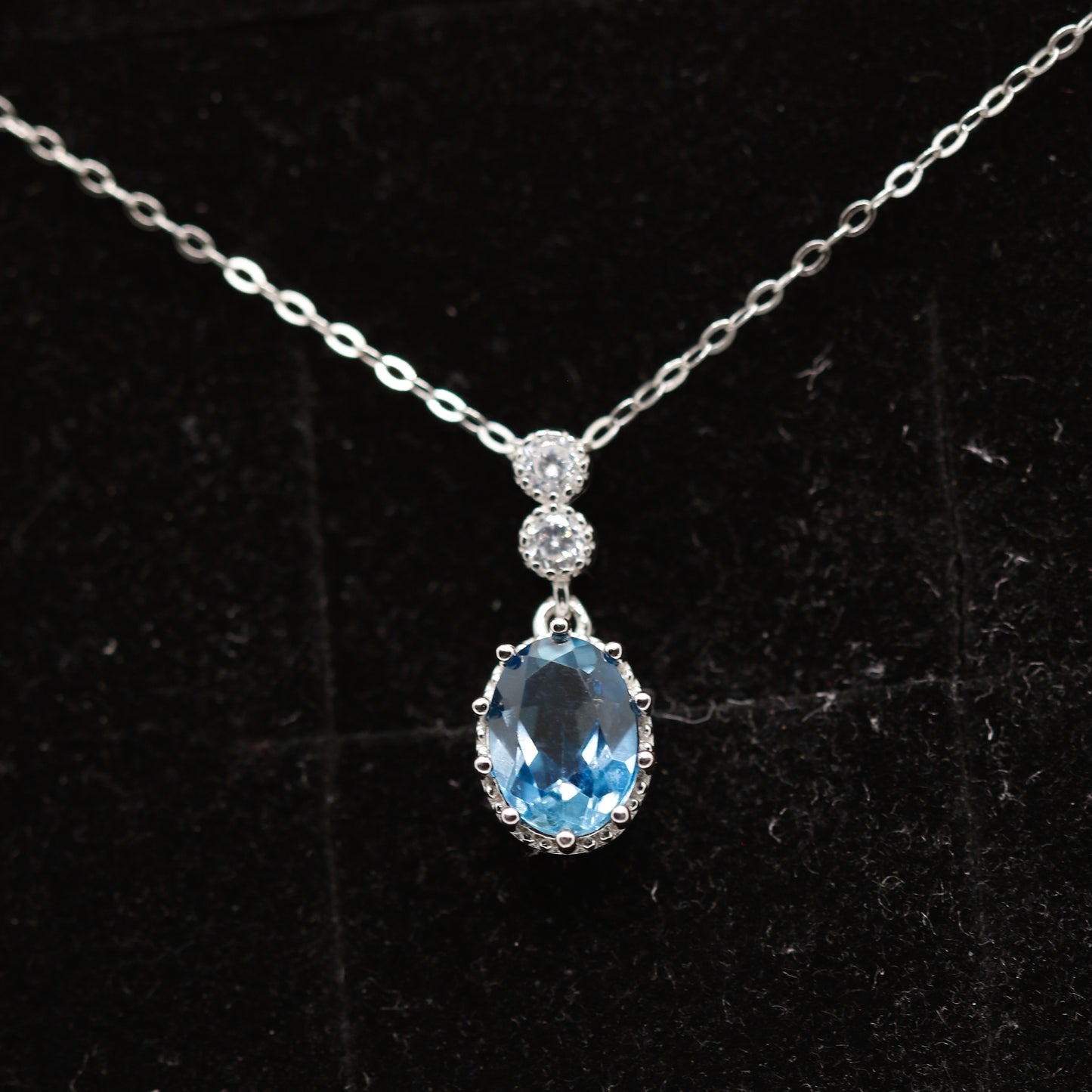 London blue pendant