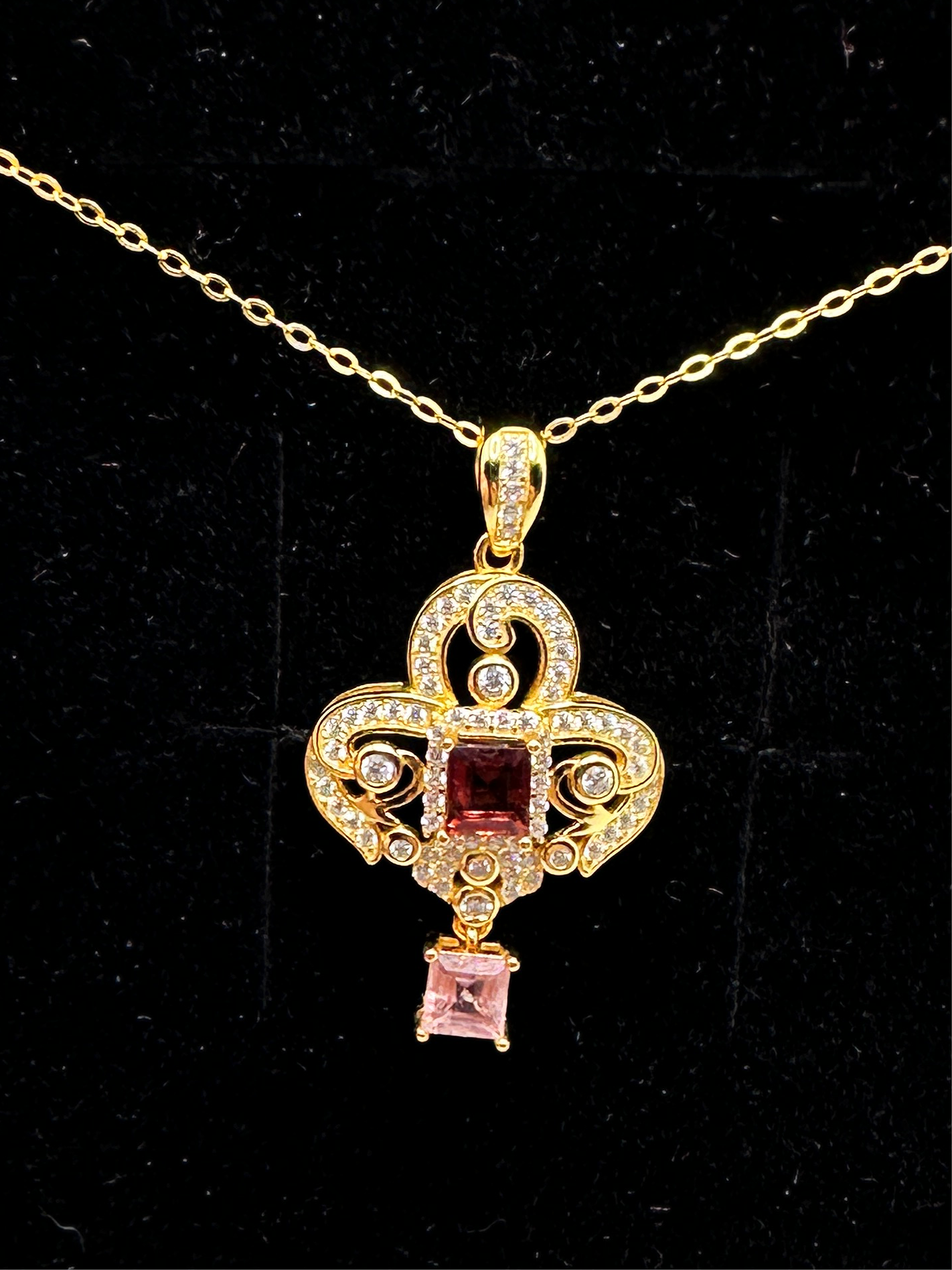 Princess spinel pendant
